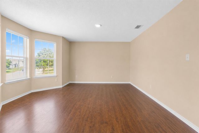 1128 Kensington Drive, Desoto, TX 75115