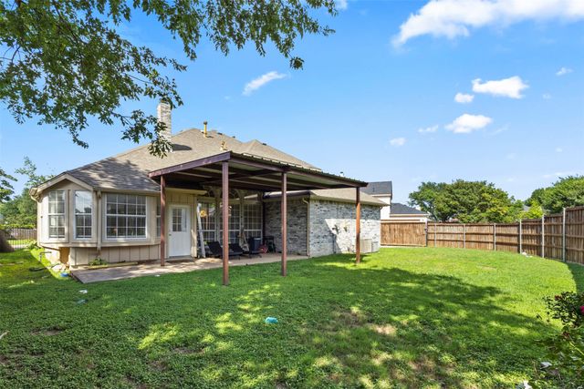 1128 Kensington Drive, Desoto, TX 75115