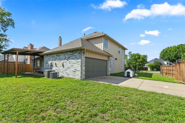 1128 Kensington Drive, Desoto, TX 75115