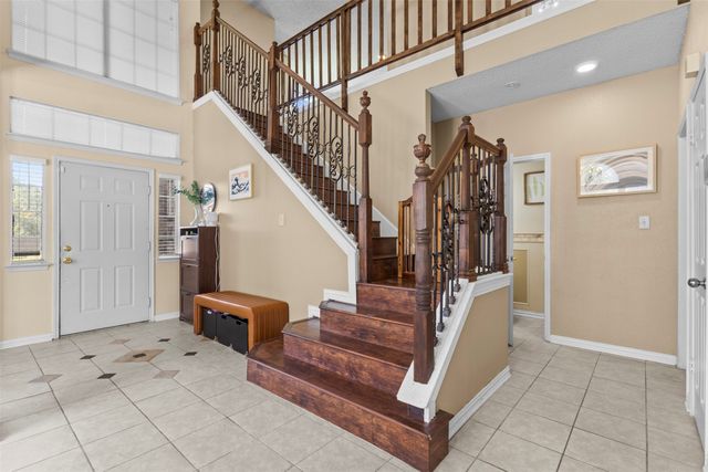1128 Kensington Drive, Desoto, TX 75115