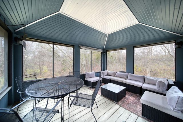 1544 Brookfield Court, Adrian City, MI 49221