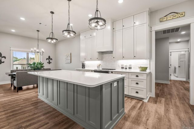 17 Republican Loop, Greenbrier, AR 72058