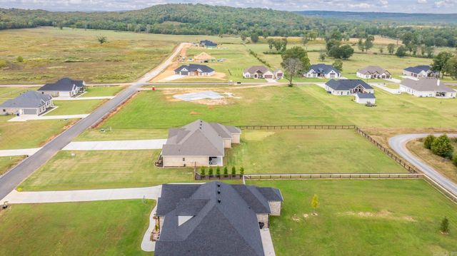 17 Republican Loop, Greenbrier, AR 72058