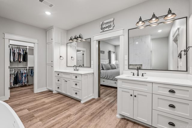 17 Republican Loop, Greenbrier, AR 72058