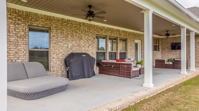 17 Republican Loop, Greenbrier, AR 72058