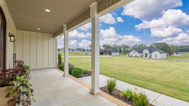 17 Republican Loop, Greenbrier, AR 72058