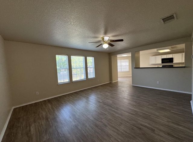 619 Mathis Meadow, San Antonio, TX 78251