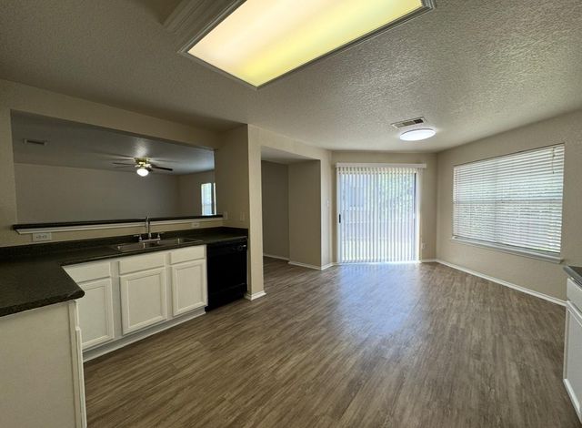 619 Mathis Meadow, San Antonio, TX 78251