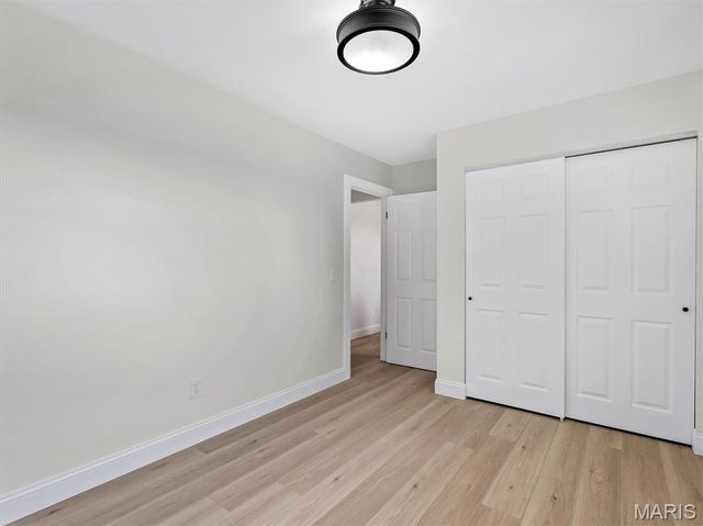 1215 Holgate Drive, Manchester, MO 63021