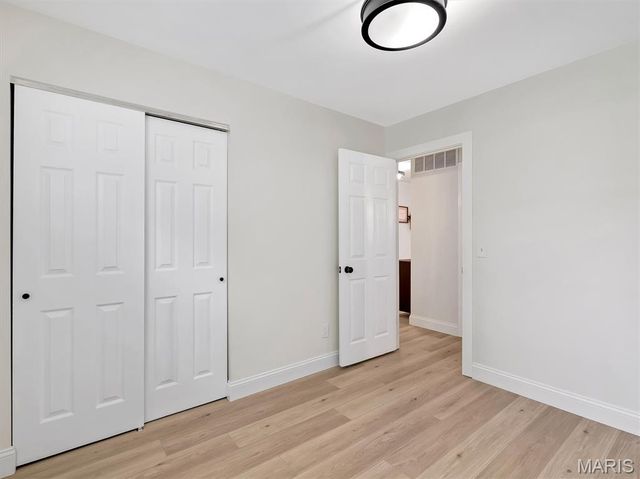 1215 Holgate Drive, Manchester, MO 63021