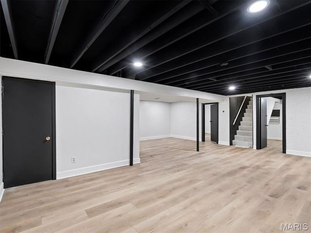 1215 Holgate Drive, Manchester, MO 63021