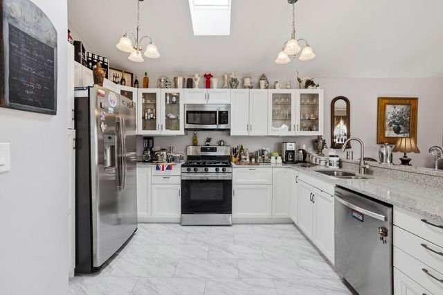 321 Valley Court, Lowell, IN 46356