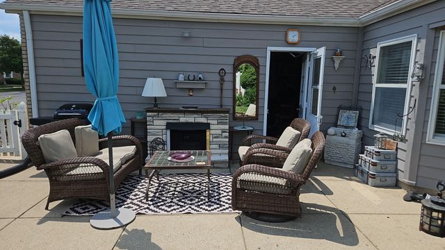 321 Valley Court, Lowell, IN 46356