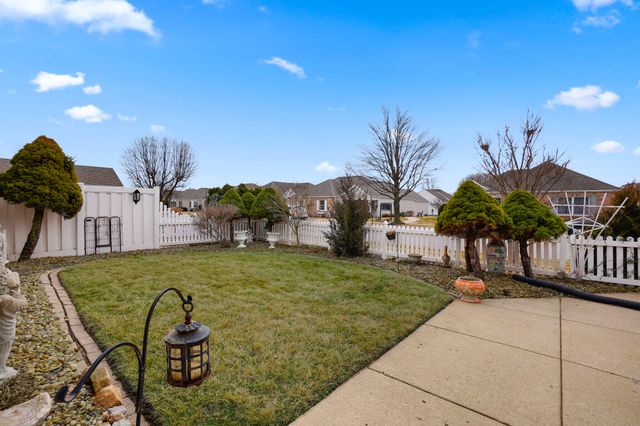 321 Valley Court, Lowell, IN 46356