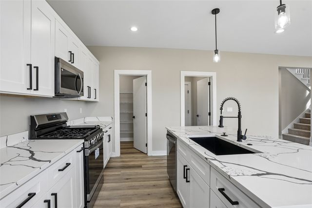 14522 Northpark Drive, Urbandale, IA 50323