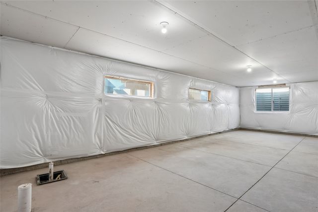 14522 Northpark Drive, Urbandale, IA 50323