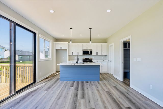 14522 Northpark Drive, Urbandale, IA 50323