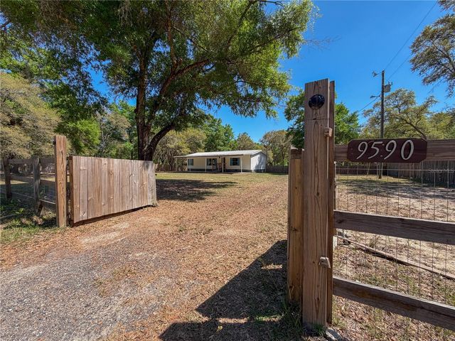 9590 NE 78TH LANE, Bronson, FL 32621