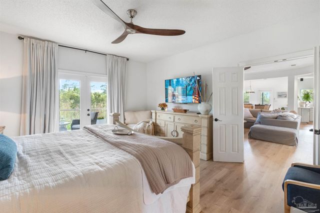 332 Deer Point Dr, Gulf Breeze, FL 32561