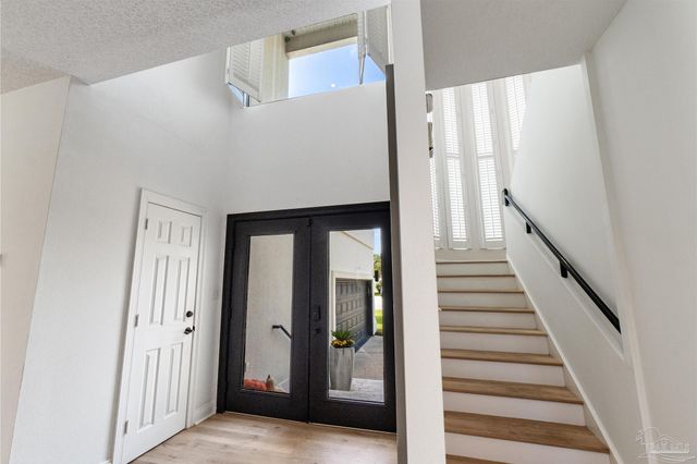 332 Deer Point Dr, Gulf Breeze, FL 32561