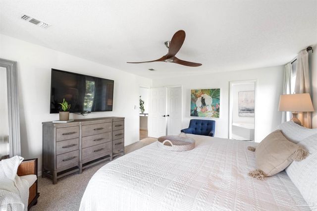 332 Deer Point Dr, Gulf Breeze, FL 32561