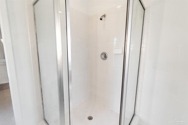 332 Deer Point Dr, Gulf Breeze, FL 32561