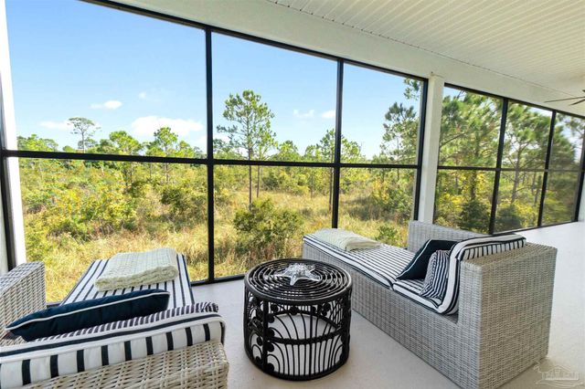 332 Deer Point Dr, Gulf Breeze, FL 32561