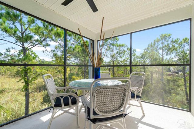 332 Deer Point Dr, Gulf Breeze, FL 32561