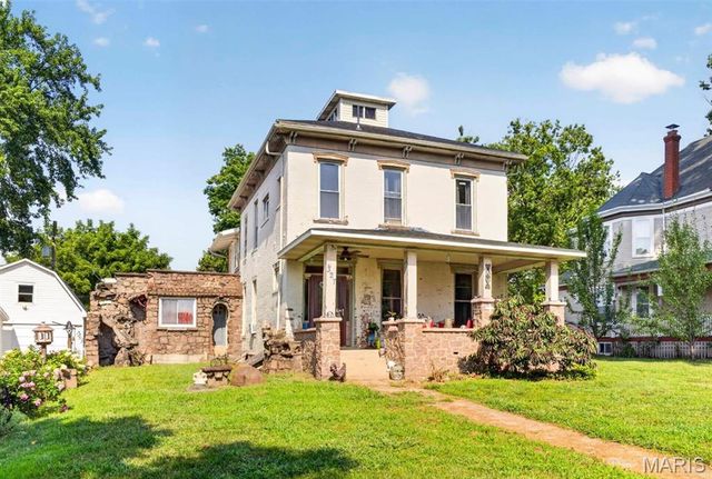 327 N 3rd Street, Greenville, IL 62246