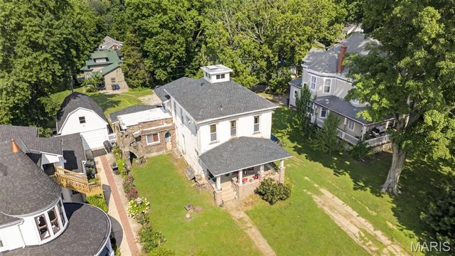 327 N 3rd Street, Greenville, IL 62246