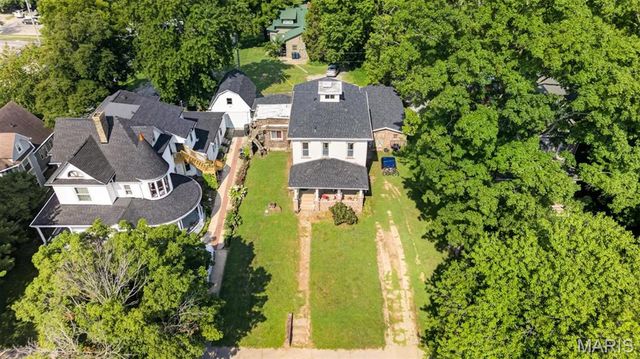 327 N 3rd Street, Greenville, IL 62246
