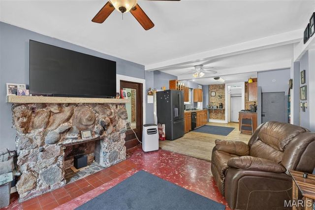 327 N 3rd Street, Greenville, IL 62246