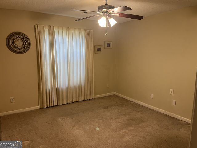 300 W Midland Avenue, Winder, GA 30680