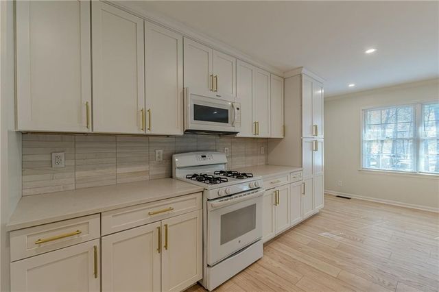 3121 Cascade SW Road, Atlanta, GA 30311