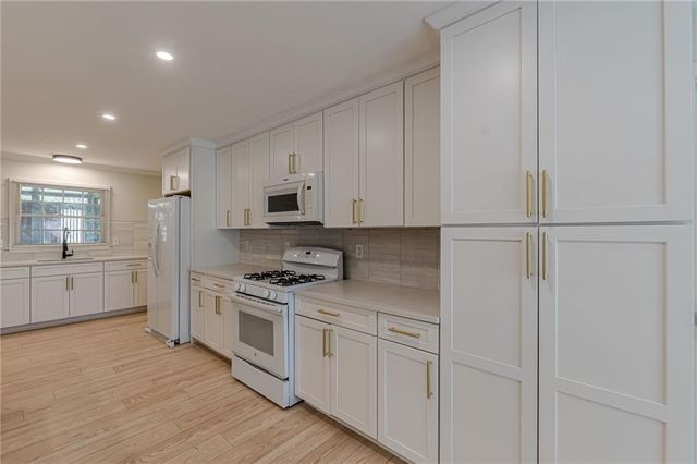 3121 Cascade SW Road, Atlanta, GA 30311