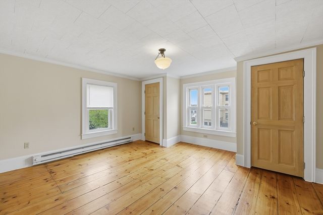 28 School 2, Leominster, MA 01453