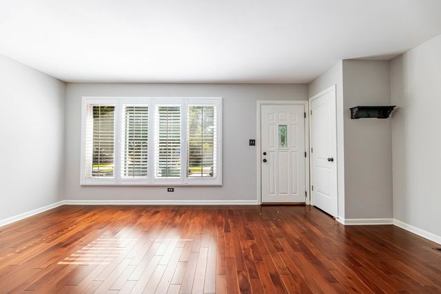 11134 S Sawyer Avenue, Chicago, IL 60655