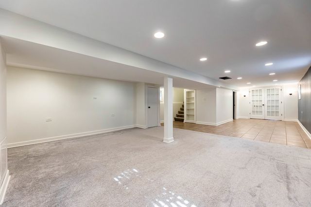 11134 S Sawyer Avenue, Chicago, IL 60655