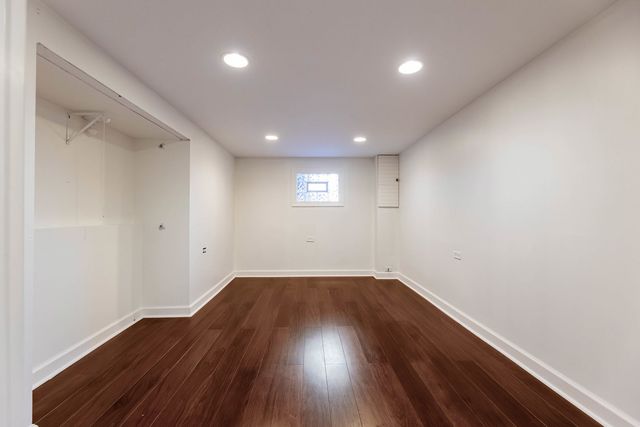 11134 S Sawyer Avenue, Chicago, IL 60655