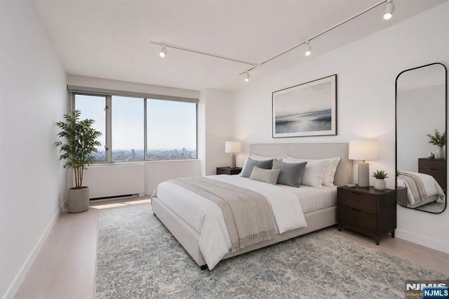 5 Horizon Road 2209, Fort Lee, NJ 07024