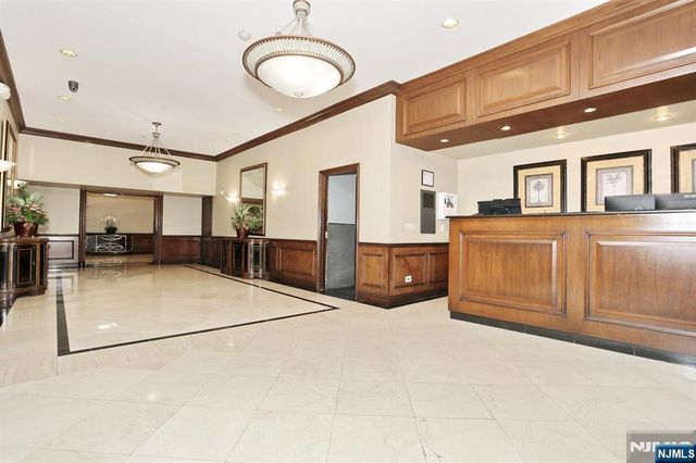 5 Horizon Road 2209, Fort Lee, NJ 07024