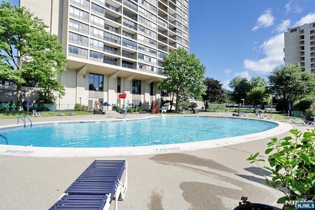 5 Horizon Road 2209, Fort Lee, NJ 07024