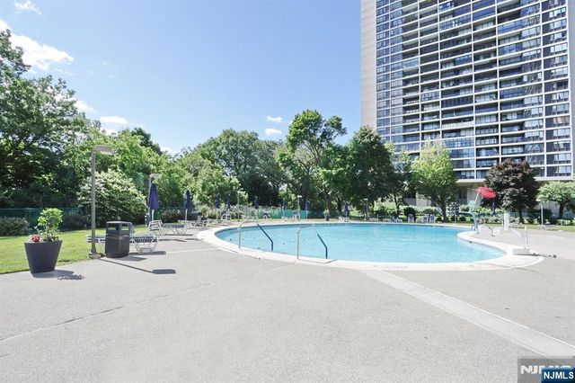 5 Horizon Road 2209, Fort Lee, NJ 07024