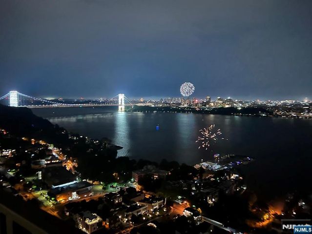 5 Horizon Road 2209, Fort Lee, NJ 07024
