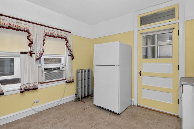 5644-46 W Melrose Street, Chicago, IL 60634