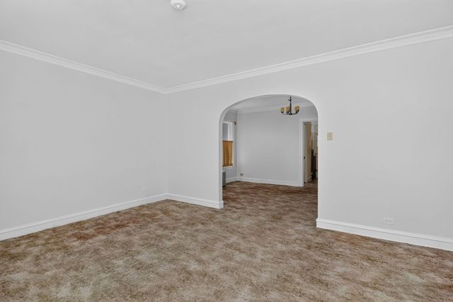 5644-46 W Melrose Street, Chicago, IL 60634