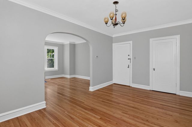 5644-46 W Melrose Street, Chicago, IL 60634
