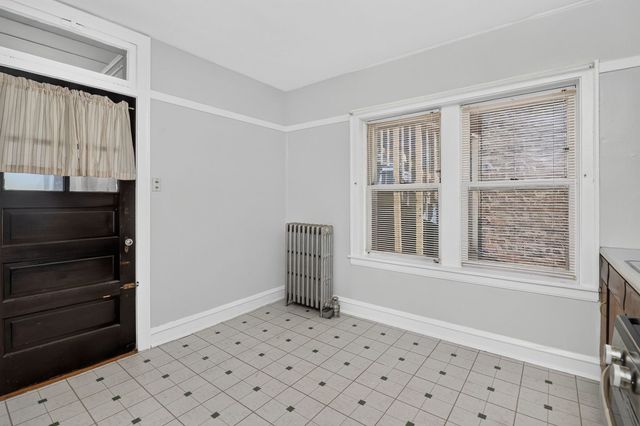 5644-46 W Melrose Street, Chicago, IL 60634