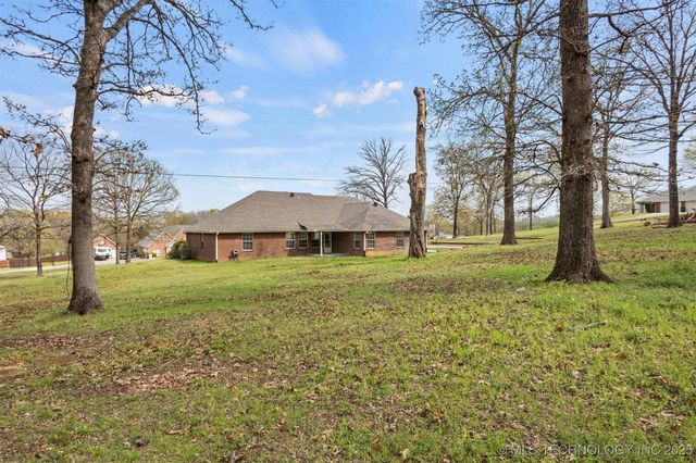 5353 Stonebriar Circle, Durant, OK 74701