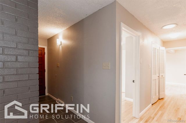 850 S Harlan Street, Lakewood, CO 80226